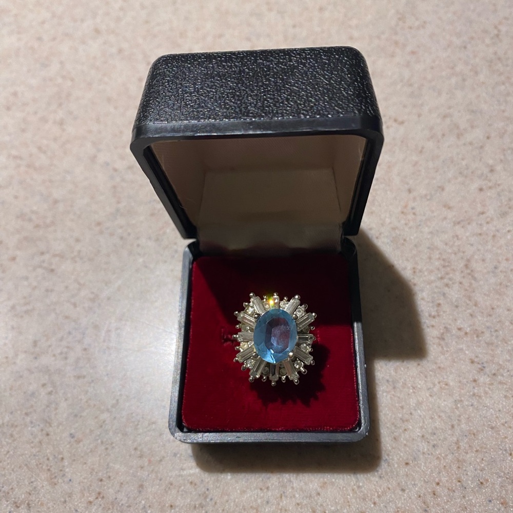 Gold-Tone Blue Oval Halo Cocktail Ring for Women